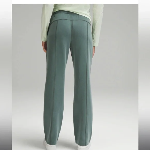 Lululemon Softstreme HR Pant 12 - Picture 11 of 12